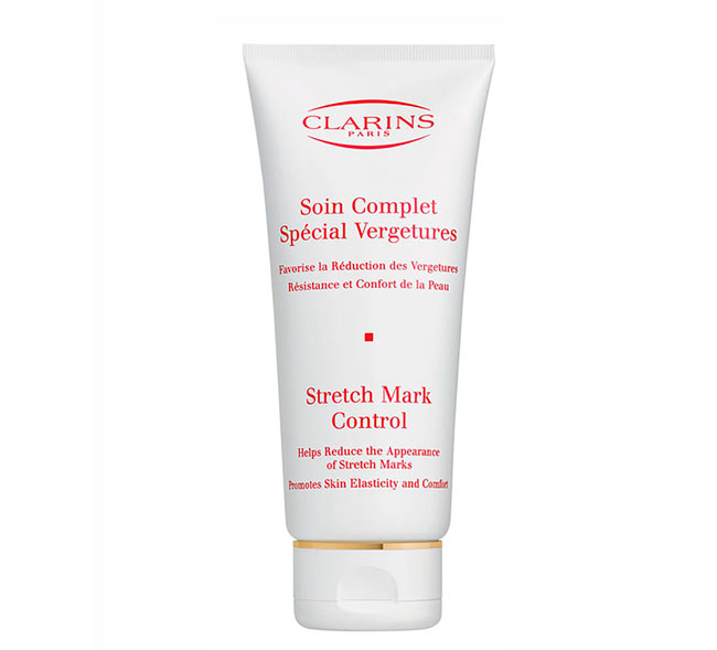 Крем Clarins питает кожу, увлажняет ее, тем самым повышая устойчивость к растяжению, приостанавливает синтез ферментов, которые отвечают за деградацию волокон коллагена и эластина